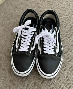 送料込み Vault by Vans MASTERMIND WORLD Old Skool Bolt VLT LXサイズ27.5cm