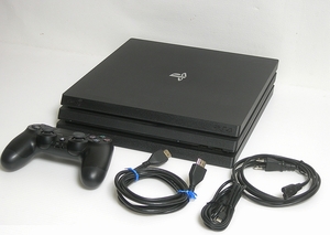 PS4　Pro 　　　　CUH-7200B　　　　中古品