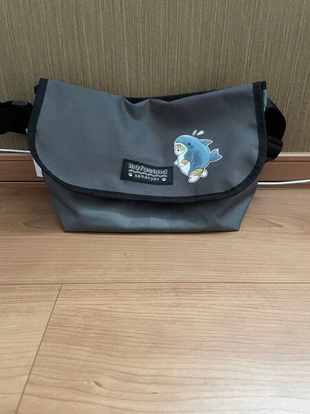 【新品】モフサンド ショルダーバッグ グレー サメにゃん