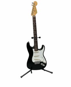 Fender フェンダー メキシコ Mexico ストラトキャスター エレキギター ケースつき 現状品 5609