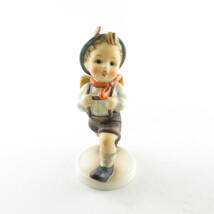 美品 Goebel ゲーベル 82/0 ランドセルを背負った少年 School Boy フンメル人形 オールド ヴィンテージ 置物 陶磁器 ドイツ SU5296U_画像1