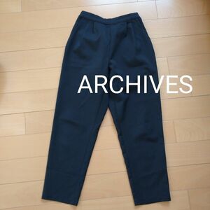 ARCHIVES タックテーパードパンツ