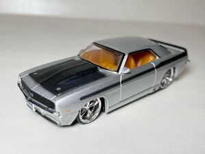 JADA 1/64 BIGTIME MUSCLE '69 CHEVY CAMARO シェビー　カマロ　内装ブラウン　ホイール違い