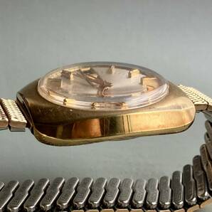 【動作品】エニカ ENICAR アンティーク 腕時計 自動巻き メンズ スイス ケース径39㎜ ビンテージ ウォッチ 男性 デイデイト クッション型の画像5