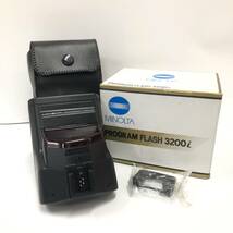 N)★MINOLTA/ミノルタ PROGRAM FLASH 3200i ストロボフラッシュ 照明 ライト カメラアクセサリー ケース付き 箱付き★ I3020_画像1