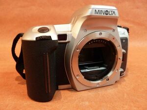 022 Minolta ミノルタ α Sweet 一眼レフカメラ ボディ Size:約 幅13.5x高さ9x奥行6㎝ シャッター・巻上げ・FLASH OK /60