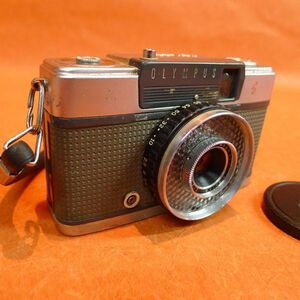 c104 ジャンク OLYMPUS PEN-EE S フィルムカメラ レンジファインダー レトロ 寸法：約幅11㎝ 高さ6.5㎝ 奥行5㎝/60