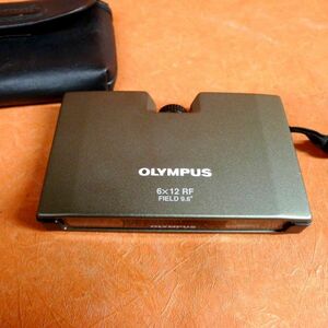 c246 OLYMPUS オリンパス 双眼鏡 視界OK 6×12 RF/Field6° ケース付 サイズ:幅約11cm 高さ約2cm 奥行約6.8cm/60