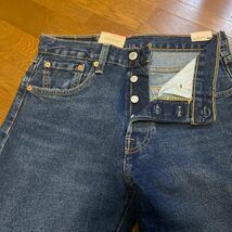 新品♪Levi's≪リーバイス≫♪501 '93 オリジナルフィット インディゴ・ミッドユーズド ボタンフライ ストレッチデニム♪28インチ♪_画像2