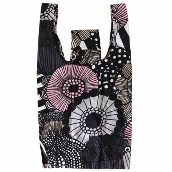 【新品/未使用】marimekko エコバッグ　シイルトラプータルハ　マリメッコ