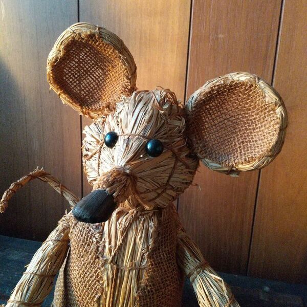 （傷みのためジャンク扱い）飾り用 藁細工 ワラ細工 工芸品 動物 ネズミ
