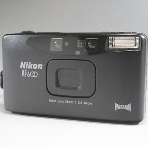1円~【382】Nikon／ニコン AF600 ／LENDS Nikon LENS 28mm 1:3.5 Macroの画像1