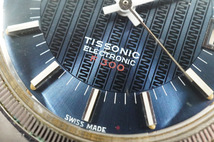 1円~【451】実働　TISSOT／ティソ　TISSONIC ELECTRONIC F300　クオーツ　デイト　メンズ　腕時計　電池交換済み　箱付き_画像4