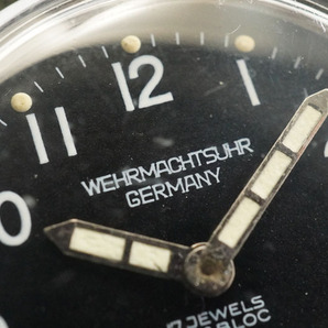 1円~【453】実働 WEHRMACHTSUHR 手巻き ボーイズ ユニセックス スモールセコンド 17JEWELS 腕時計 ドイツ連邦軍 黒色文字盤の画像3
