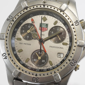 1円~【528】実働 TAGHeuer／タグ・ホイヤー プロフェッショナル200 クロノグラフ CE1111 クォーツ デイト シルバー 純正ベルトの画像1