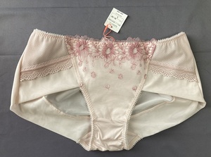 AMO'S STYLE BY Triumph　Lサイズ　ライトブラウン色花柄　メッシュショーツ　アモスタイルレース　プライスタグカット品10212712-M019