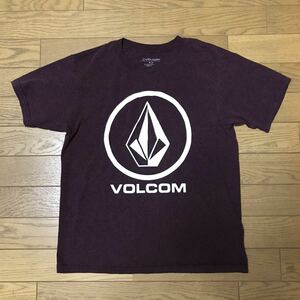 Футболки Volcom Eleve Size-M (длина 55 ширина 45) Используется бесплатная доставка NCNR