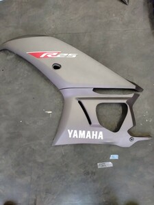 ヤマハ　YZF−R25　RG43J倒立　サイドカウル 左