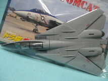 1/144 現用機コレクション 5 ドラ猫飛行隊 アメリカ海軍 F-14 トムキャット VF-11 レッドリッパーズ 未開封/現状品 定形外220円 童友社 _画像2