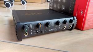 IK Multimedia AXE I/O Solo body * cable * original box only 