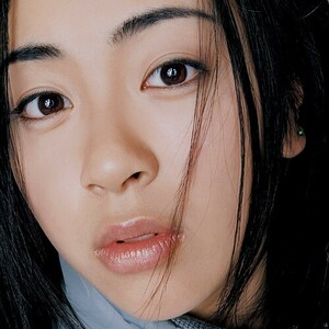 CD 宇多田ヒカル first love（ファースト・ラヴ） アルバム　送料無料　中古品