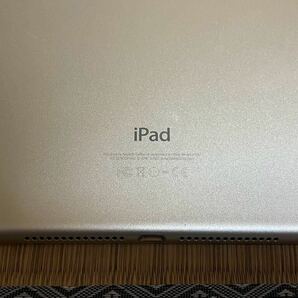 ☆★【美品】iPad Air 2 Wi-Fi ＋ Cellular 16GB ゴールド 本体ドコモの画像3