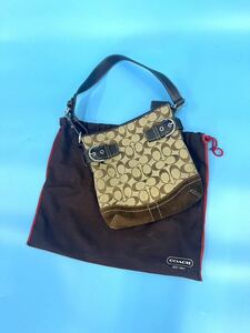 【極美品】coachコーチシグネイチャーショルダーバッグGSS041601