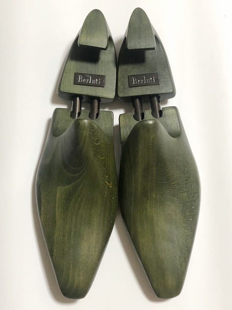 Yahoo!オークション -「Berluti」(シューキーパー) (靴用品)の Yahoo!オークション -「Berluti」(シューキーパー) (靴用品)の