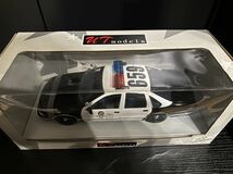 [絶版品] 1/18 UT models Chevrolet Caprice LAPD Los Angeles Police Chevy シボレー カプリス ポリスカー パトカー ロサンゼルス model_画像7