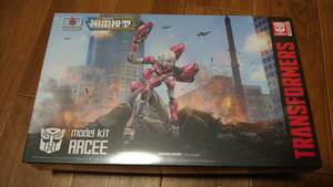 未開封 Flame Toys 風雷模型 トランスフォーマー アーシー Arcee アクションフィギュア 