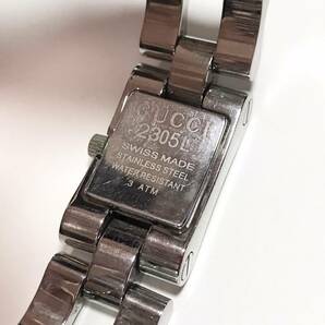 【1円】 時計 GUCCI グッチ 2305L QUARTZ クォーツ シルバー文字盤 スクエア 2針 レディース 腕時計 ウォッチの画像2