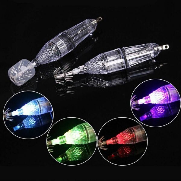 集魚灯　レインボー点滅　高輝度LED 電池式　単3 水中 12cm イカ