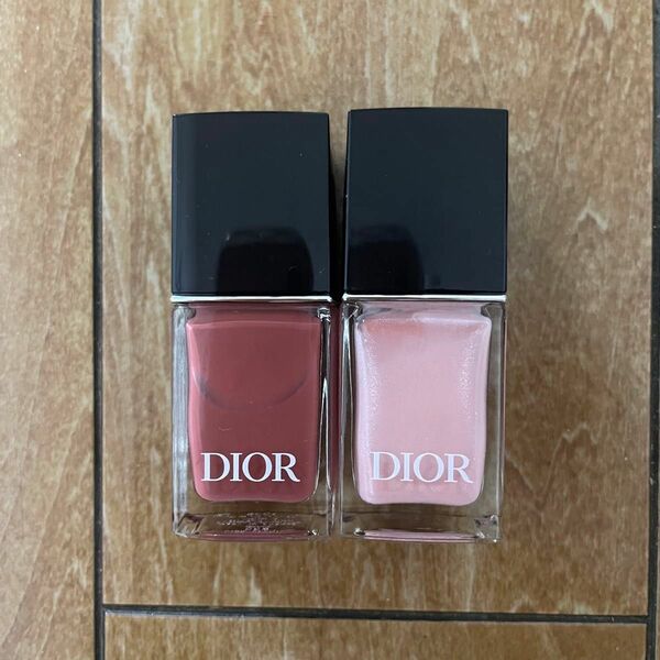 ディオール Dior マニキュア ネイルエナメル レッド、ピンク ネイル