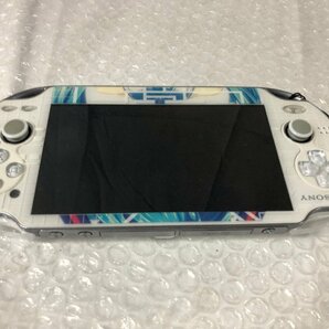 k087*80 【ジャンク】 SONY PlayStation Vita PSV 3台セット まとめ売り PCH-1000×2 PCH-2000×1の画像3