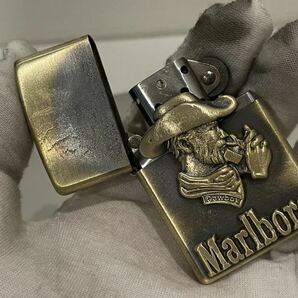 1円 ZIPPO ライター マルボロ Marlboroジッポ Zippoオイルライター真鍮製 中古品 喫煙グッズ ジッポー 火花確認済R67549の画像3