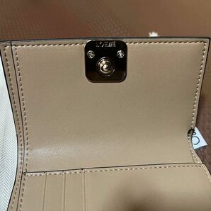 ロエベ LOEWE ウォレット 三つ折り 財布 の画像2