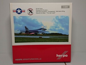 1/200 ヘルパ ロックウェル B-1B ランサー アメリカ空軍 第28爆撃航空団 第34爆撃飛行隊 サンダーバーズ 558679