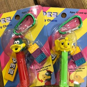 【PEZ 】ペッツ　キーチャーム　キーホルダー　2個セット　　エレファント　ダックウィズフラワー