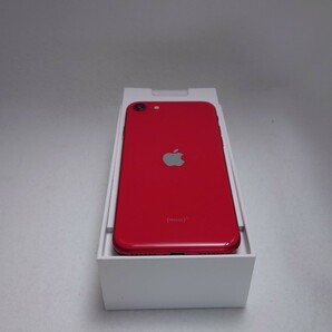 【美品】Apple iPhone SE 第2世代 赤 RED 64GB 国内SIMフリー版 中古の画像2