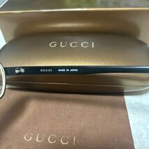 GUCCI メガネフレーム 55口-16-135ブラック　　　美品　箱、ケース　マイクロフィバークロス_画像5