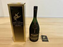 1円スタート 未開栓 古酒 長期保管品 コニャック レミー マルタン エクストラ COGNAC REMY MARTIN EXTRA 700ml 40%_画像2