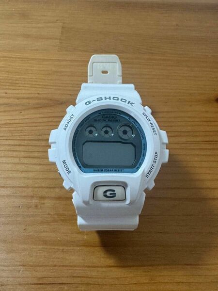 腕時計:G-SHOCK/DW-6900PL