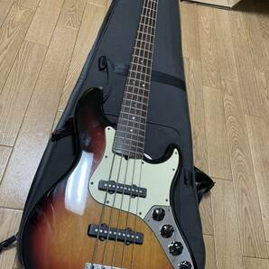 Fender American Deluxe Jazz bass Vの画像1