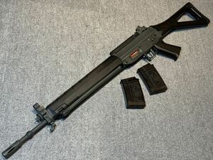 電動ガン SIG SG550 スタンダード JG シグ マルイ製220連多弾マグ×2付 マウントベース付 動作確認 中古 スイス軍 サバゲー