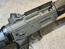 電動ガン SIG SG550 スタンダード JG シグ マルイ製220連多弾マグ×2付 マウントベース付 動作確認 中古 スイス軍 サバゲー_画像6