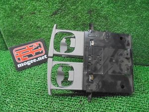 8EQ3563LC2 ) トヨタ ヴォクシー Zキラメキ AZR60G 後期型 純正フロントドリンクホルダー