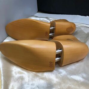 シューツリー 3組セット J.M.WESTON ジェイエムウエストン シューキーパー 木製 紳士靴用 メンズシューズ用 プレート取れ サイズ8 サイズ9の画像5