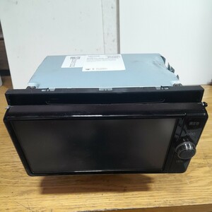 トヨタ純正ナビ NSZT-W66T[管理番号: 23051232]破損ありジャンク