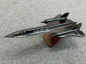 【希少】U.S.AIR FORCE ブラックバード USAF アメリカ軍 戦闘機 木製 模型 台座付き レトロ コレクション