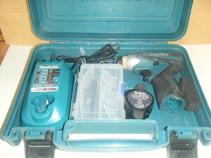 makita　充電式インパクトドライバー　ＴＤ０９０Ｄ　１０，８ｖセット中古です